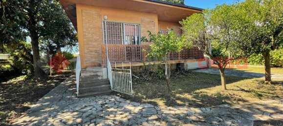 Villa de 5 habitaciónes en Terracina, Italy No. 76695 2