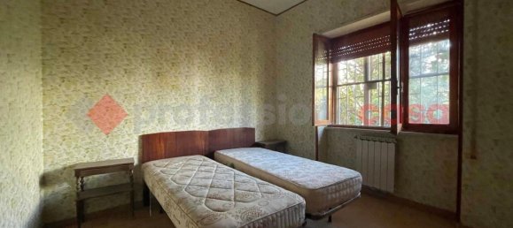 Villa de 5 habitaciónes en Terracina, Italy No. 76695 10