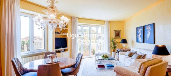 3 bedrooms Penthouse in Sanremo, Italy No. 317535 2