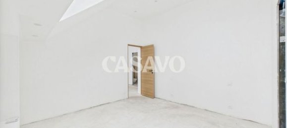 5 bedrooms House in Drancy, France No. 313786 18