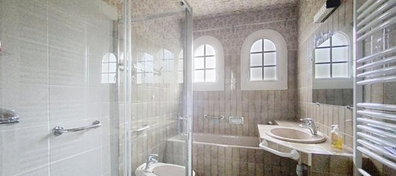 5 bedrooms House in Saint-Malo, France No. 43709 7