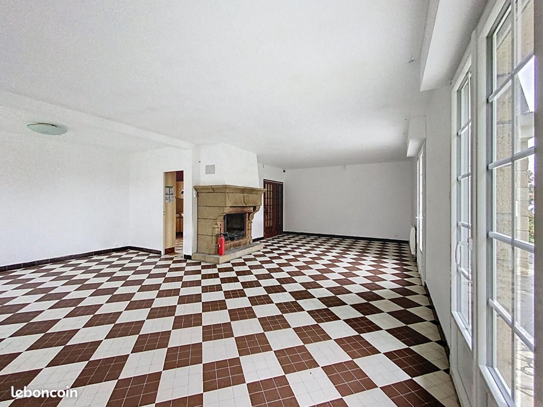 5 bedrooms House in Saint-Malo, France No. 43709