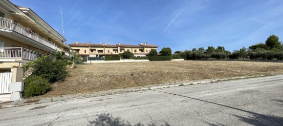 Grundstück in Montegranaro, Italy 4000m², Nr. 65332 5