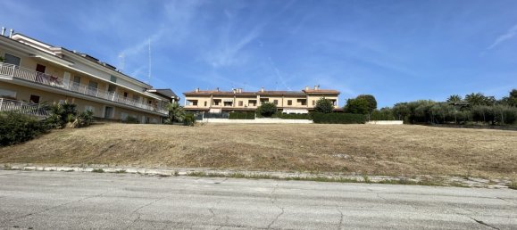 Grundstück in Montegranaro, Italy 4000m², Nr. 65332 18