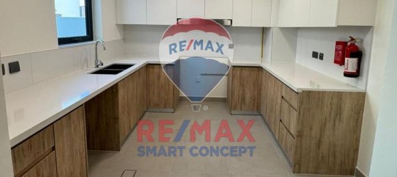 4 Schlafzimmer Villa in Yas Island, UAE, Nr. 56548 3