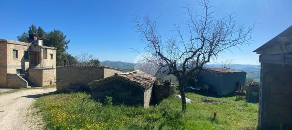 Casa de 6 habitaciónes en Offida, Italy No. 8787 13