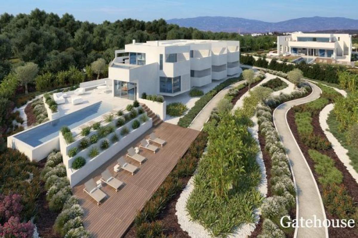  Land in Carvoeiro, Portugal No. 2206