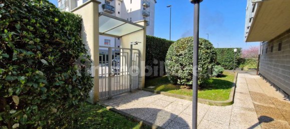 2 bedrooms Apartment in Turin, Italy No. 59447 5
