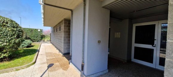 2 bedrooms Apartment in Turin, Italy No. 59447 6