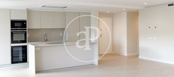 4 bedrooms Apartment in Alcobendas, Spain No. 172648 2