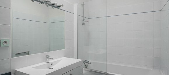 6 bedrooms Villa in La Buisse, France No. 355472 8