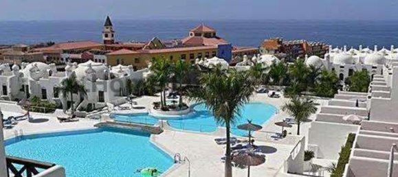 Apartamento de 3 dormitorios en Adeje, Spain No. 64853 4