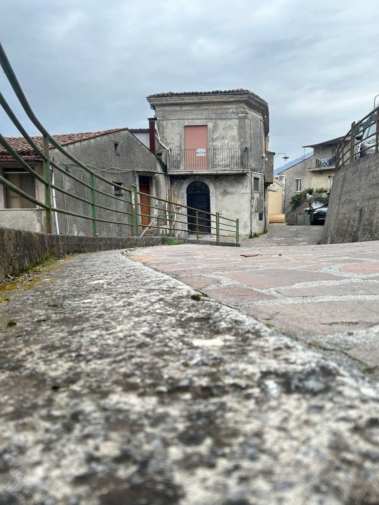 5-Zimmer Haus in Lauria, Italy, Nr. 59822