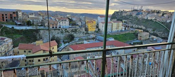 4 rooms House in Enna, Italy No. 33810 2