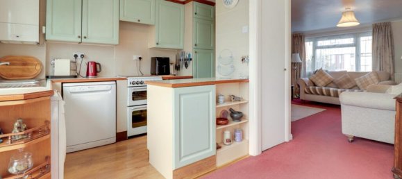 3 bedrooms House in Exmouth, United Kingdom No. 13602 13