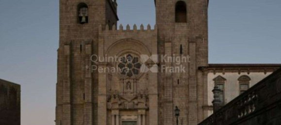 708m² Building in Porto, Portugal No. 124358 19