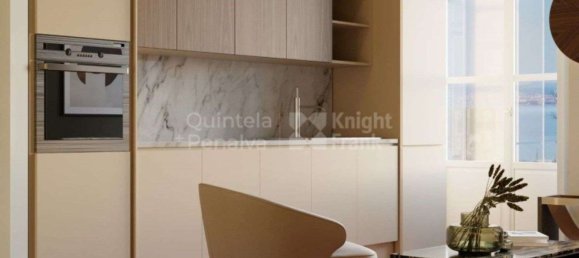 708m² Building in Porto, Portugal No. 124358 4