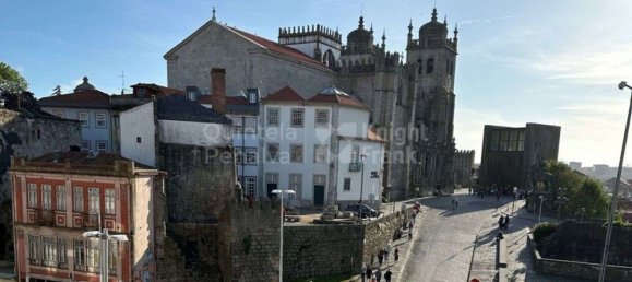 708m² Building in Porto, Portugal No. 124358 15