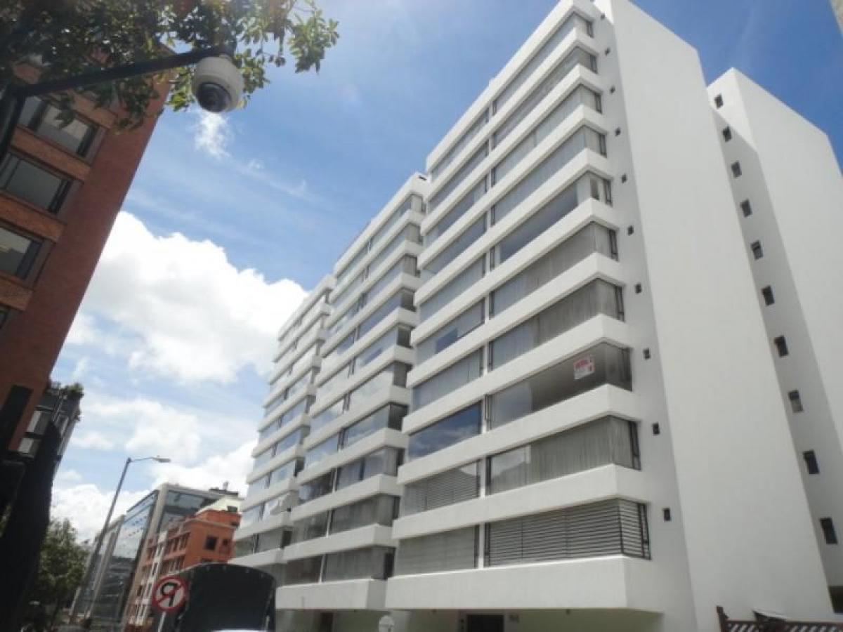 3 bedrooms House in Bogota, Colombia No. 12520