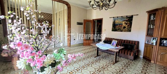 3 Schlafzimmer Villa in Sperone, Italy, Nr. 286540 32