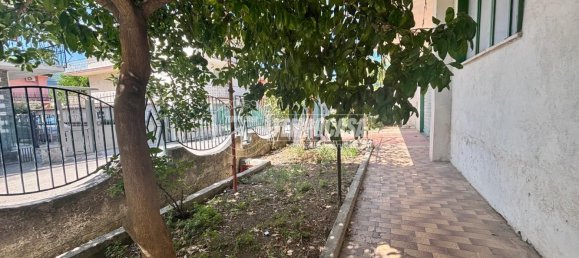 3 Schlafzimmer Villa in Sperone, Italy, Nr. 286540 36