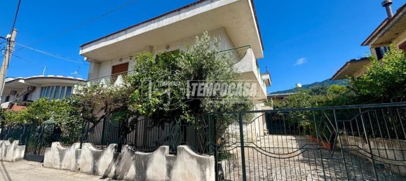 3 Schlafzimmer Villa in Sperone, Italy, Nr. 286540 16