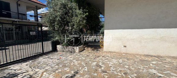 3 Schlafzimmer Villa in Sperone, Italy, Nr. 286540 34