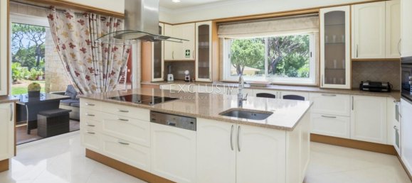 5 Schlafzimmer Villa in Loule, Portugal, Nr. 7599 12