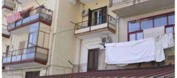 Квартира с 4 комнатами в Палермо, Италия № 50698 4