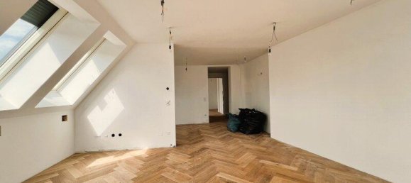 2 rooms Apartment in Wahring, Austria No. 114501 4