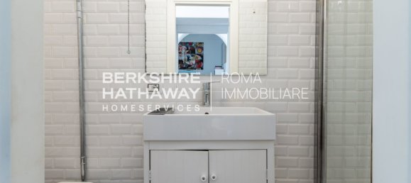 3 rooms Apartment in Rome, Italy No. 102086 11