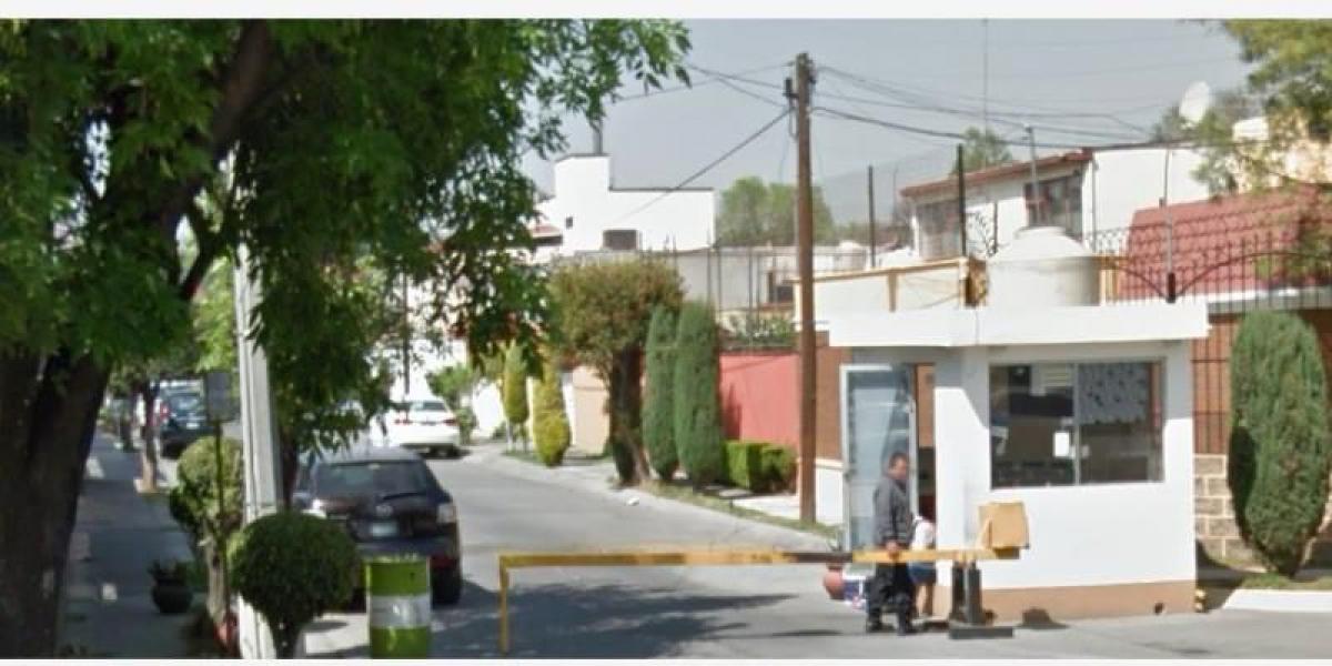 Casa de 3 dormitorios en Ciudad López Mateos, Mexico No. 215374