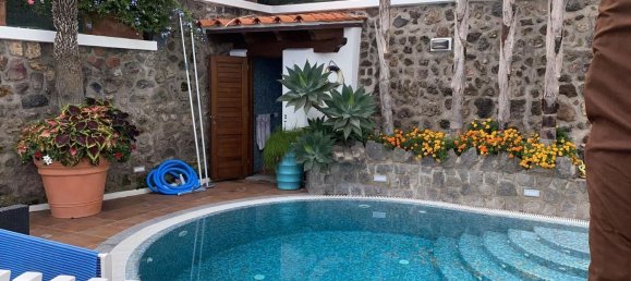 3 bedrooms Villa in Casamicciola Terme, Italy No. 344919 3