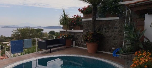 3 bedrooms Villa in Casamicciola Terme, Italy No. 344919 9