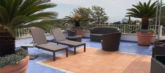 3 bedrooms Villa in Casamicciola Terme, Italy No. 344919 20