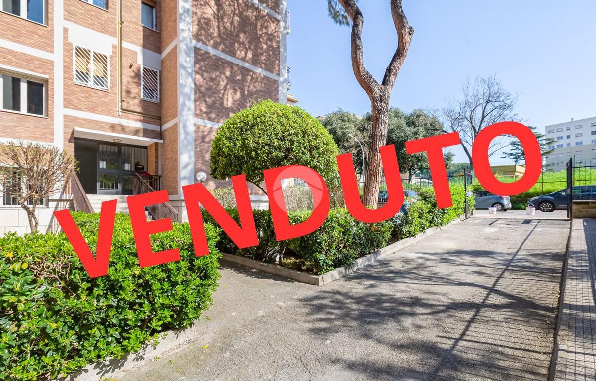 3غرفة شقة في Rome, Italy رقم 41176