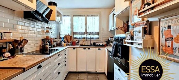 3 chambres Appartement à Yvelines, France No. 330638 3