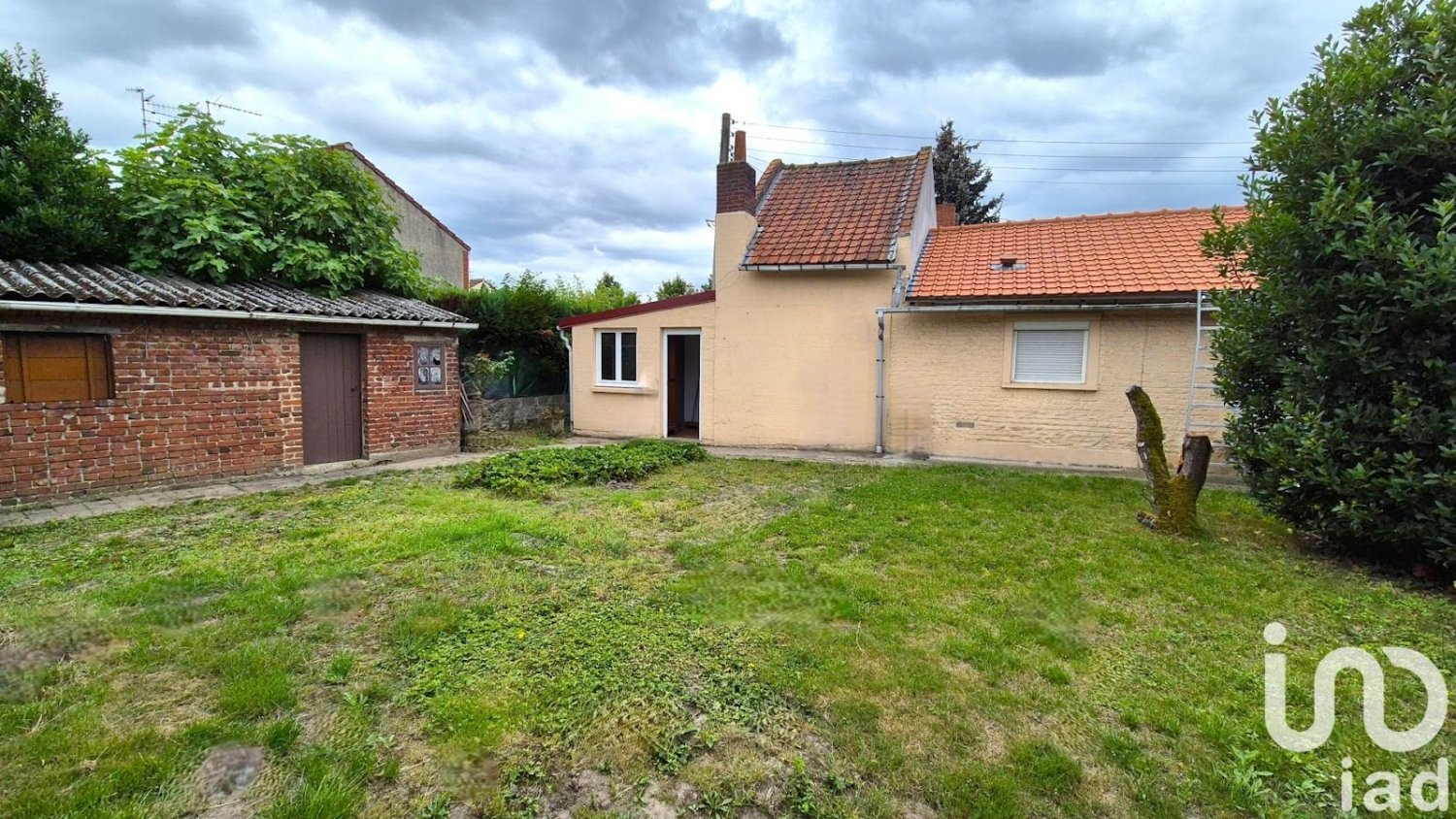 2 bedrooms House in Lille, France No. 259742