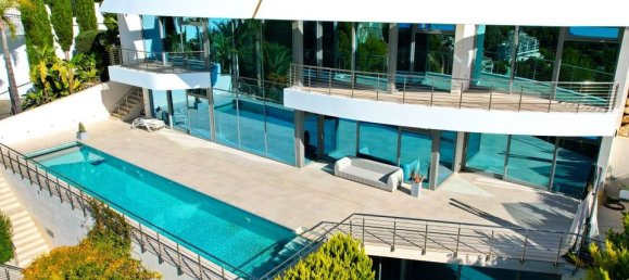 5 bedrooms Villa in Altea, Spain No. 186415 2