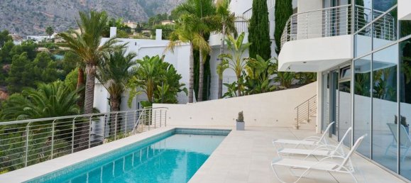 5 bedrooms Villa in Altea, Spain No. 186415 16