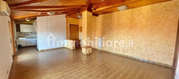 2 Schlafzimmer Wohnung in Tortona, Italy, Nr. 264299 2