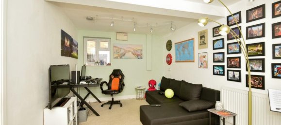 5 bedrooms House in Sittingbourne, United Kingdom No. 10891 12