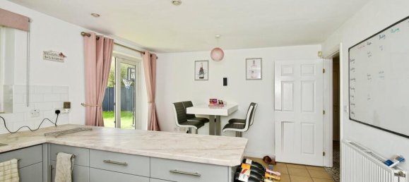 5 bedrooms House in Sittingbourne, United Kingdom No. 10891 9