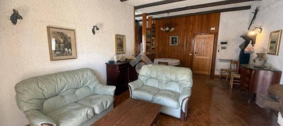 2 bedrooms Apartment in Subiaco, Italy No. 204282 7