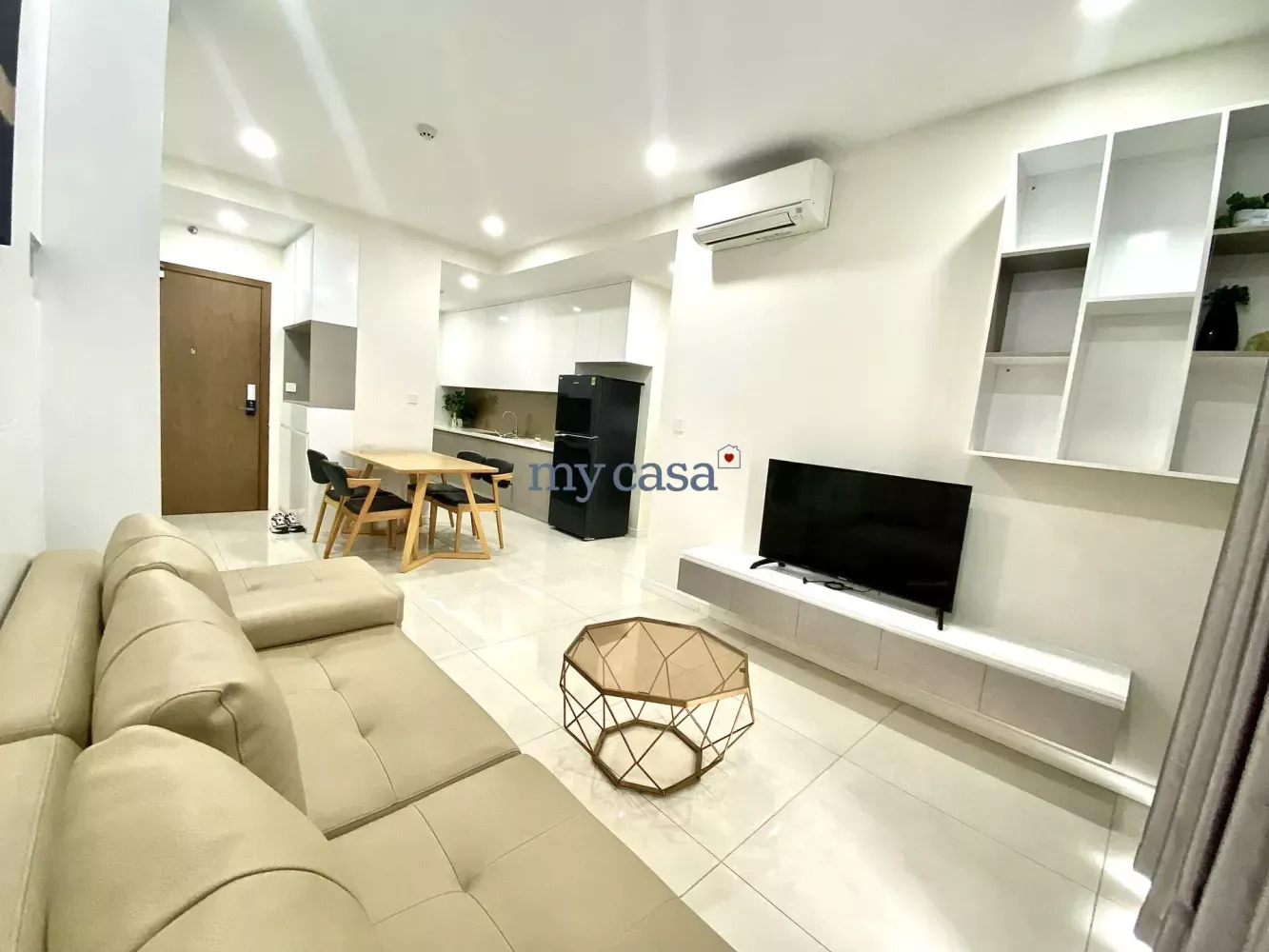 2 Schlafzimmer Wohnung in District 4, Vietnam, Nr. 9494
