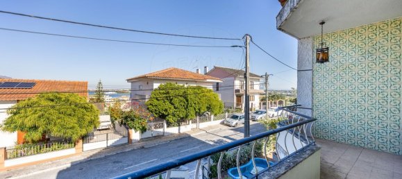 5 bedrooms House in Corroios, Portugal No. 20677 12