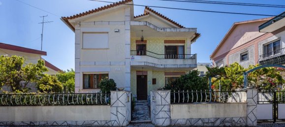 5 bedrooms House in Corroios, Portugal No. 20677 21