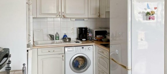 2 bedrooms Apartment in Les Sables-d'Olonne, France No. 281202 2