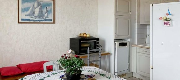 2 bedrooms Apartment in Les Sables-d'Olonne, France No. 281202 3