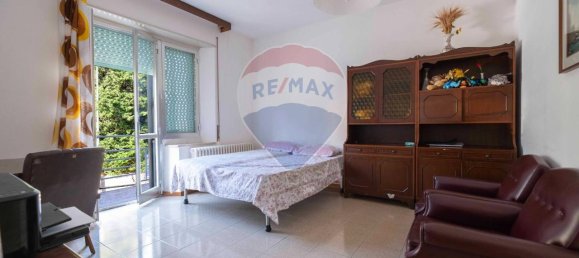 3 rooms Apartment in Cupramontana, Italy No. 1770 2